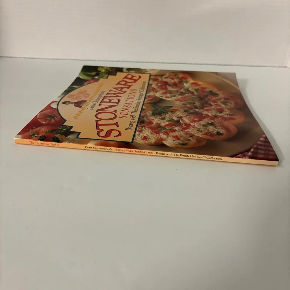Pampered Chef Stoneware Sensations Cookbook Doris Christopher 1997 Paperback